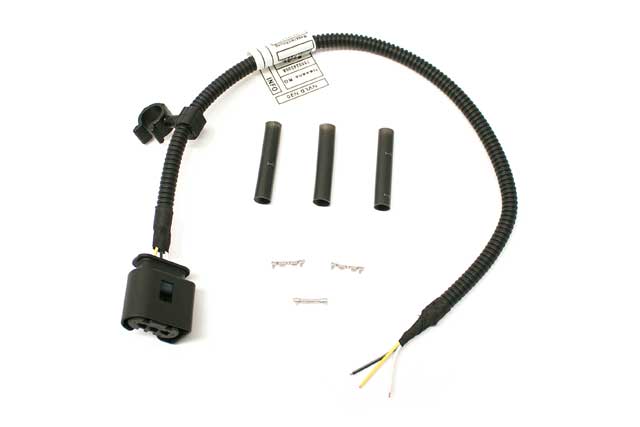 Fuel Tank Breather Valve Wiring Adapter by Genuine BMW - fits 2012–2019 BMW F30/F31 3 Series
