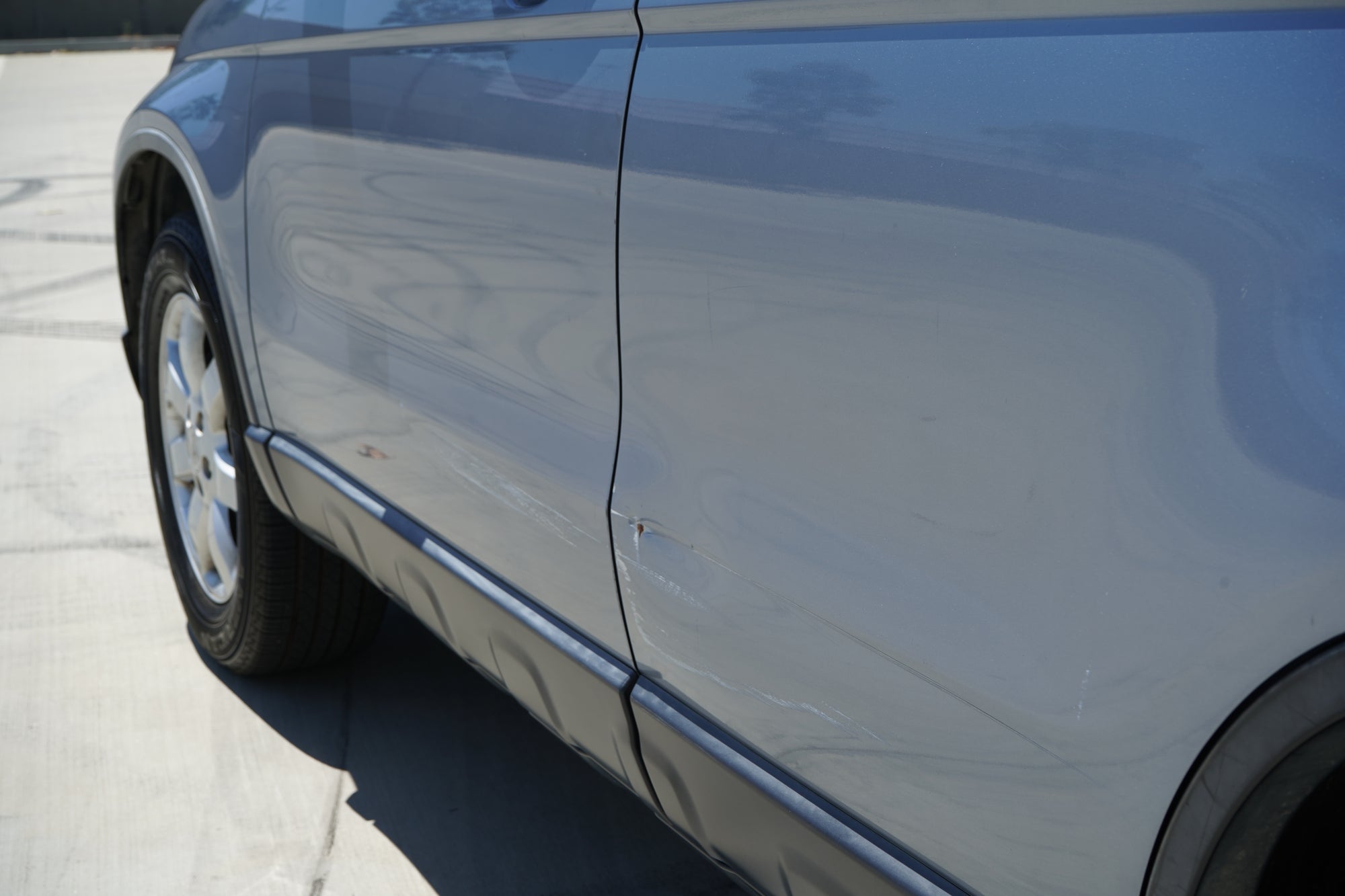 2009 Honda CR-V EX-L odometer showing 155841 miles - Iconic Garage Burbank CA