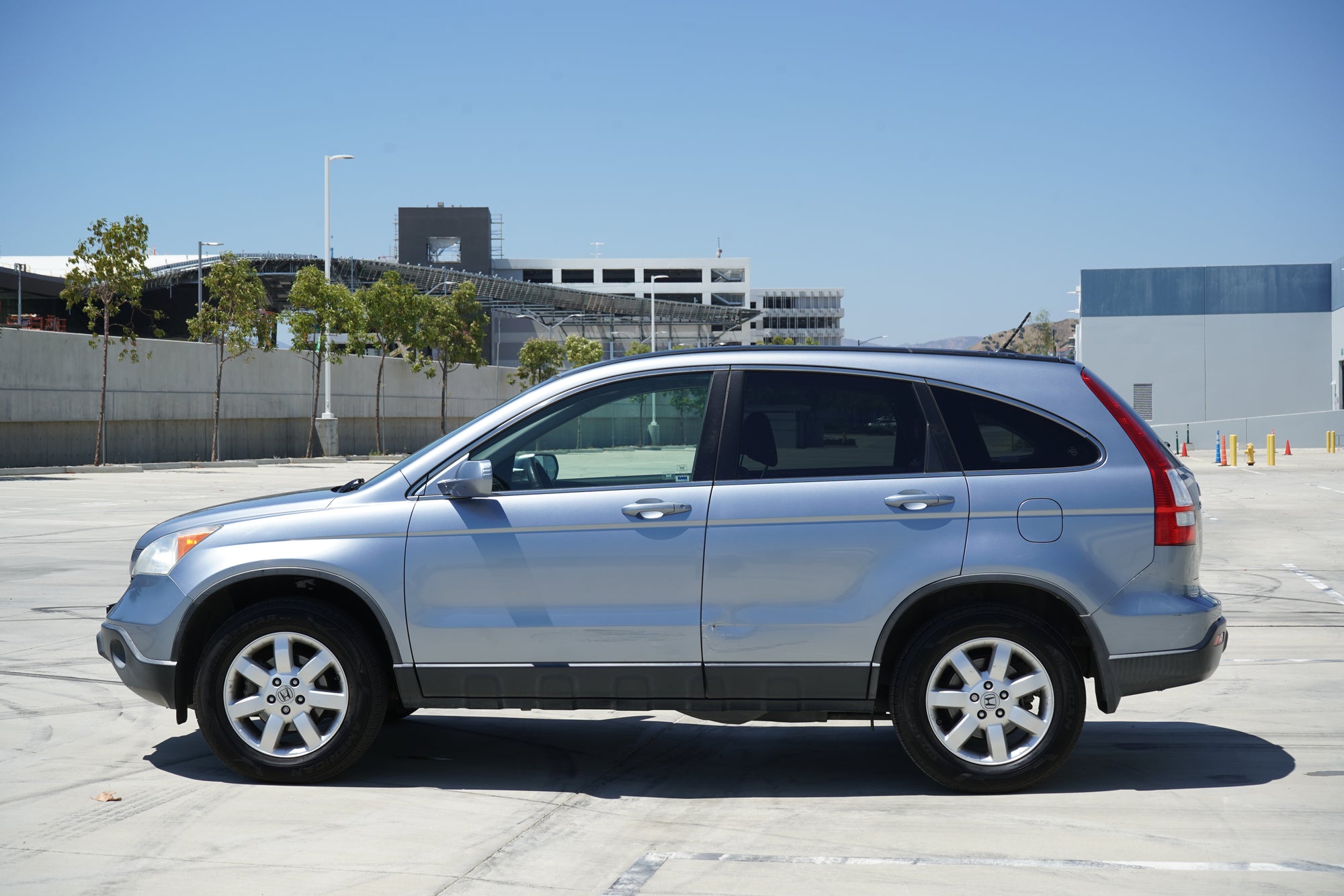2009 Honda CR-V EX-L gray interior dashboard - Iconic Garage Burbank CA