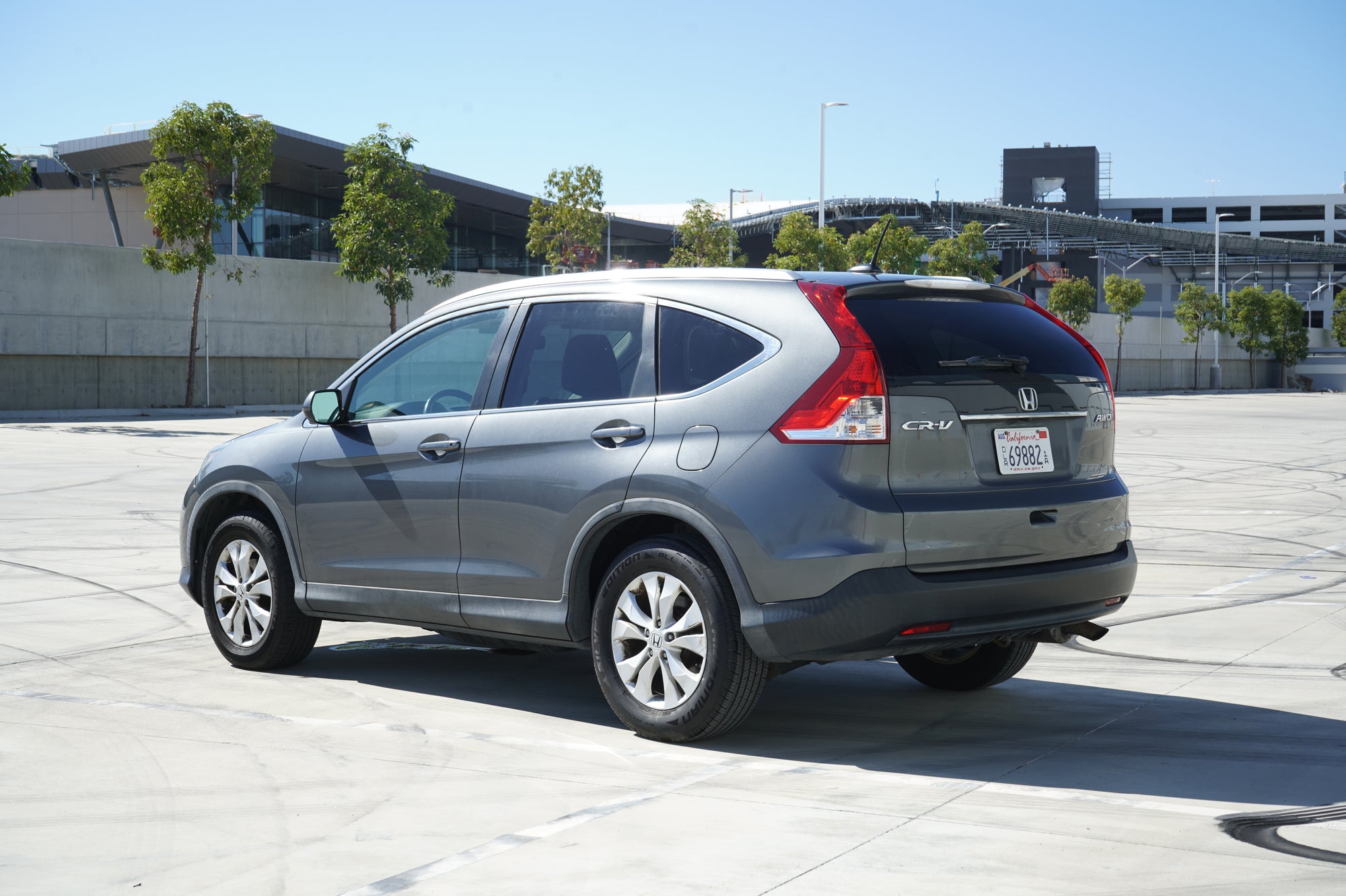 2013 Honda CR-V EX-L AWD center console and dual-zone climate - Iconic Garage Burbank CA