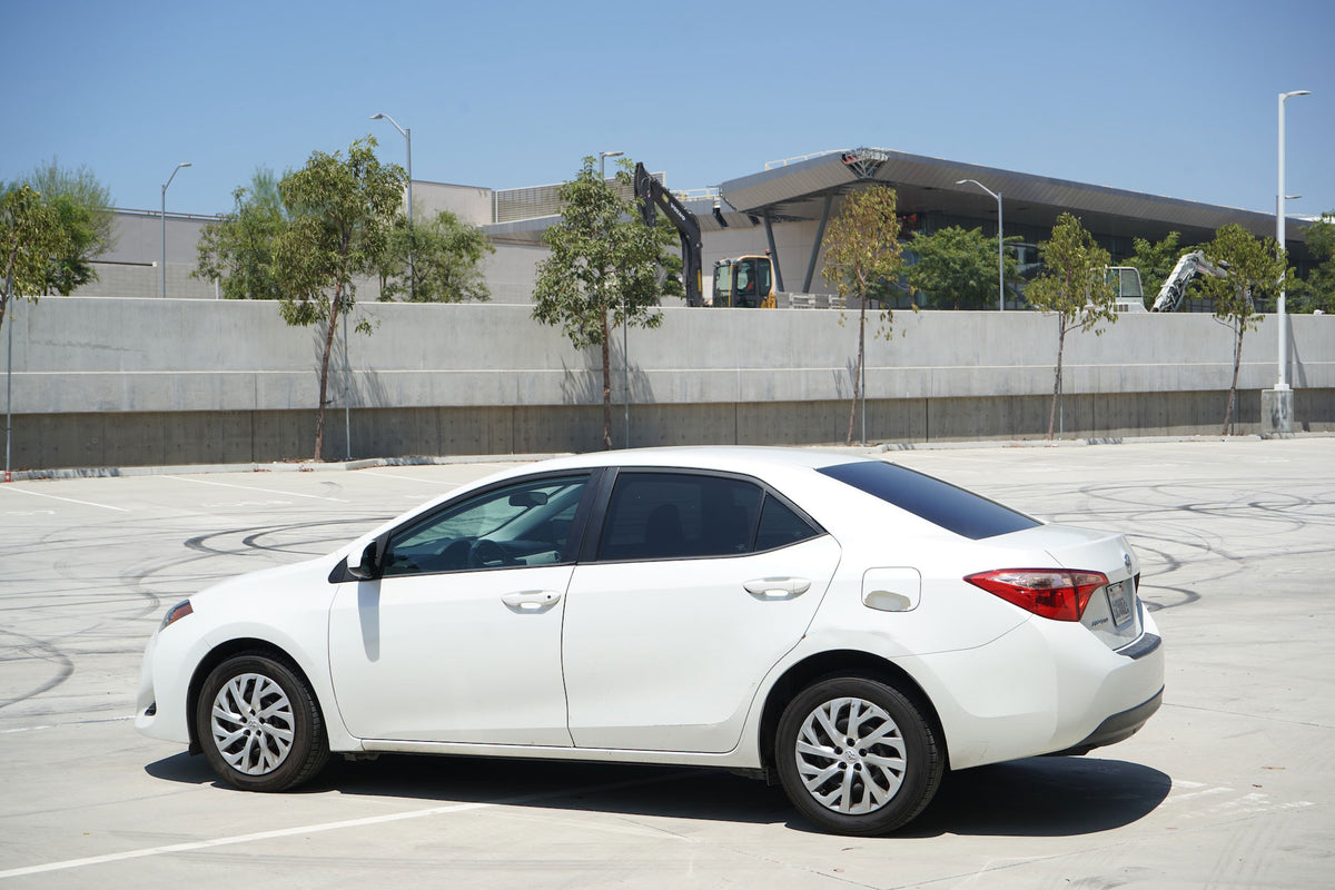 2017 Toyota Corolla LE Sedan 4D