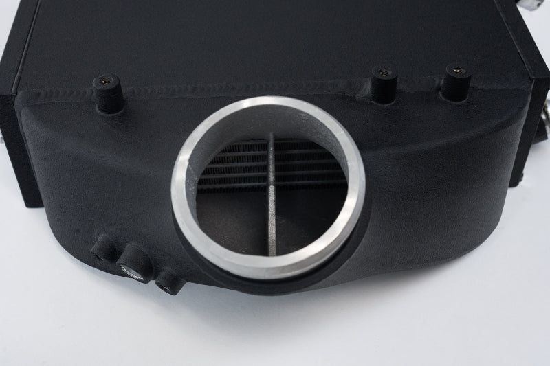 csf 2014+ bmw m3/m4 (f8x) top mount charge-air-cooler - crinkle black bmw m3 m4 f80 f82 f8x iconic garage