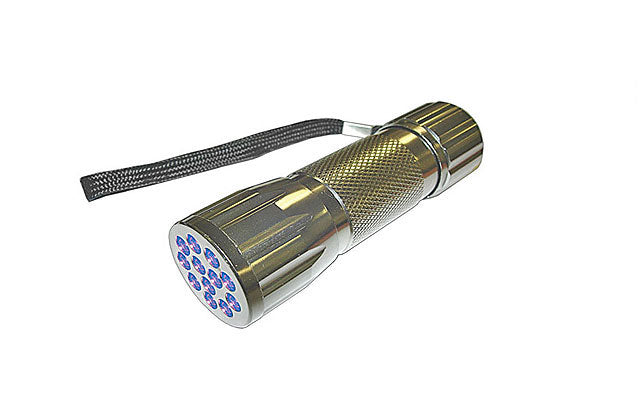 UV Leak Detection Flashlight by Santech - fits 2008–2013 BMW E82/E88 1 Series