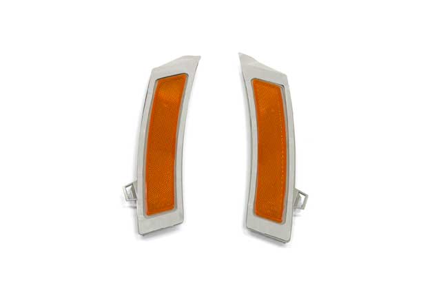 Side Marker Light Set in Bumper Cover Front by Genuine BMW - fits 2007–2013 BMW E70 X5 / 2014–2018 BMW F15 X5