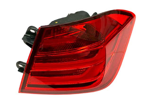 Taillight - Right Outer by Genuine BMW - fits 2012–2019 BMW F30/F31 3 Series