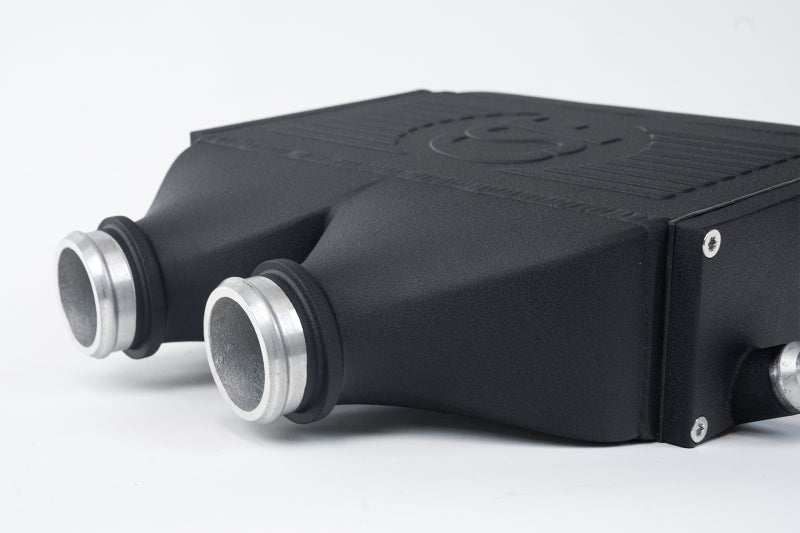 csf 2014+ bmw m3/m4 (f8x) top mount charge-air-cooler - crinkle black bmw m3 m4 f80 f82 f8x iconic garage