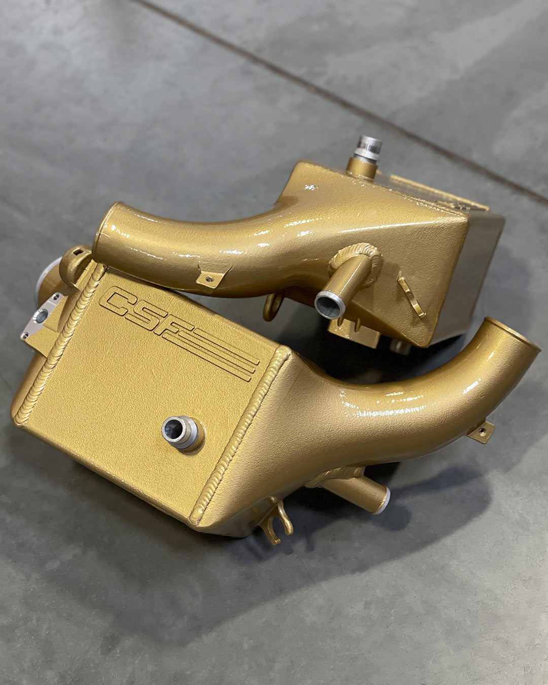 CSF 16-21 BMW M5 (F90) / 17-21 BMW M8 (F91/F92/F93) Twin Charge-Air-Cooler Set - Carbon Gold Gloss - F90 M5