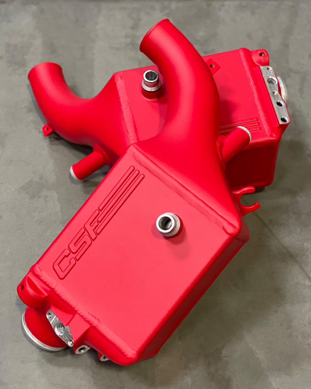 CSF 16-21 BMW M5 (F90) / 17-21 BMW M8 (F91/F92/F93) Twin Charge-Air-Cooler Set - Bengal Red Matte - F90 M5