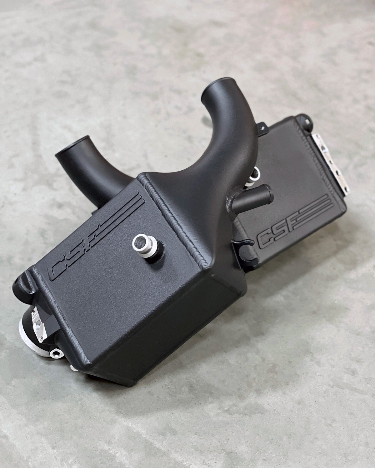 CSF 2014+ BMW X5M (F95) / X6M (F96) / XM (G09) Charge-Air-Cooler - Heat Dispersion Thermal Black - F95/F96 X5 M / X6 M