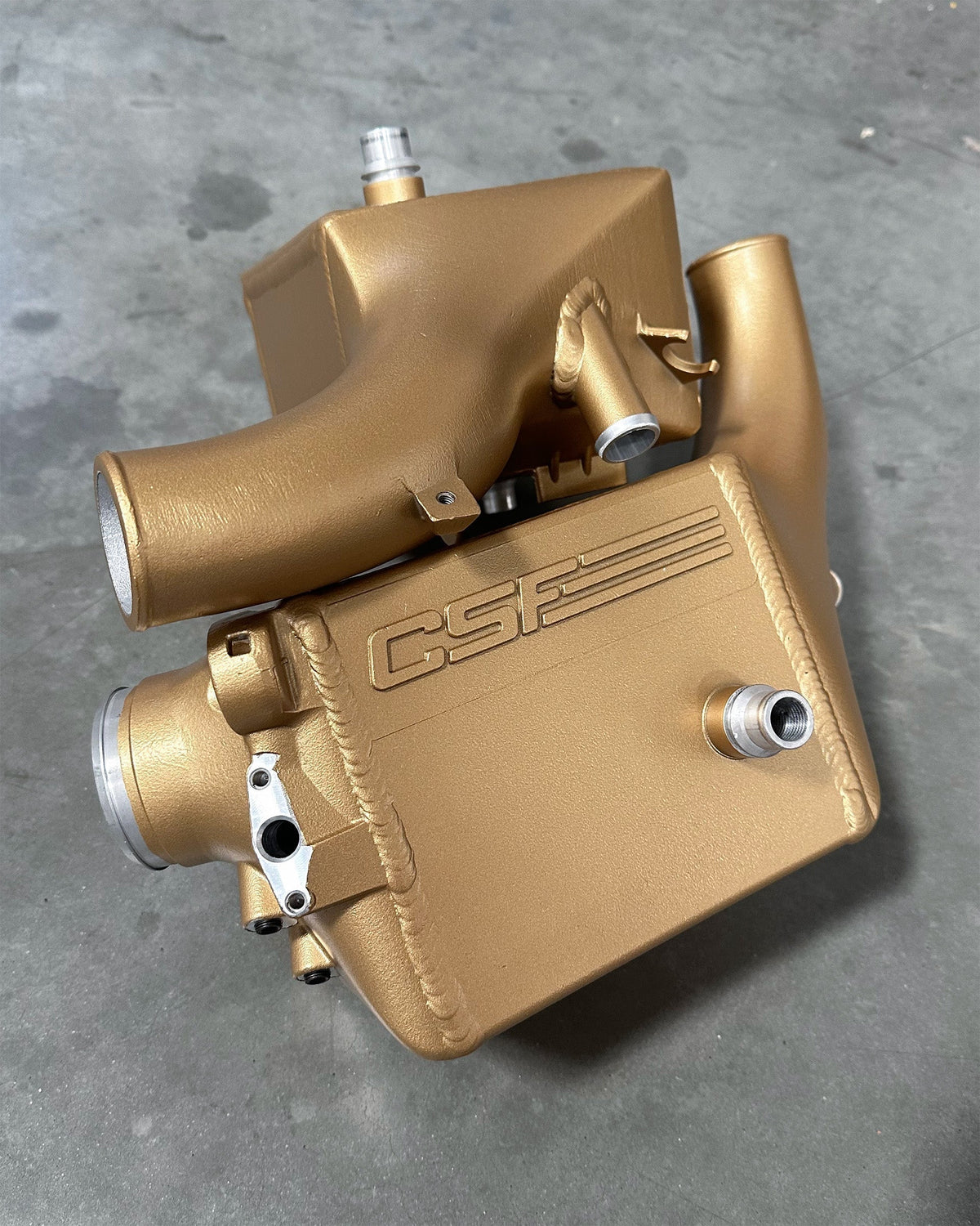CSF 2025+ BMW G90 M5 / G99 M5 Touring Charge Air Cooler - Poly Gold Satin - G90/G99 M5