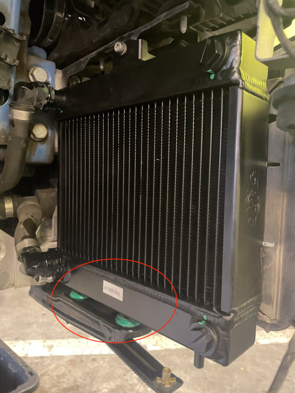 csf bmw f8x m3/m4/m2c auxiliary radiators w/ rock guards (sold individually - fits left and right bmw m3 m4 f80 f82 f8x iconic garage