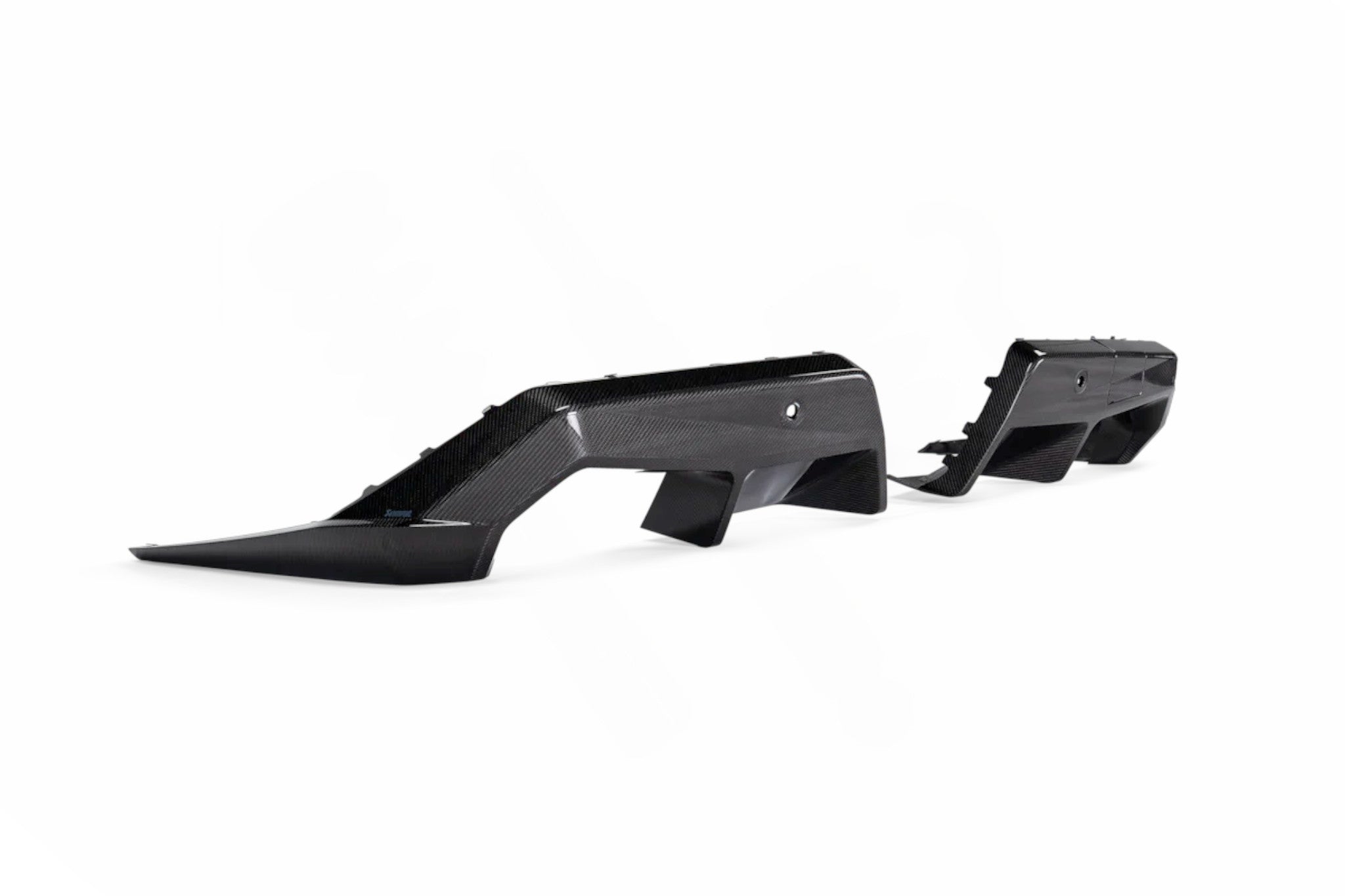 Akrapovic 2024+ BMW M5 (G90) Rear Carbon Fiber Diffuser - High Gloss - G90/G99 M5