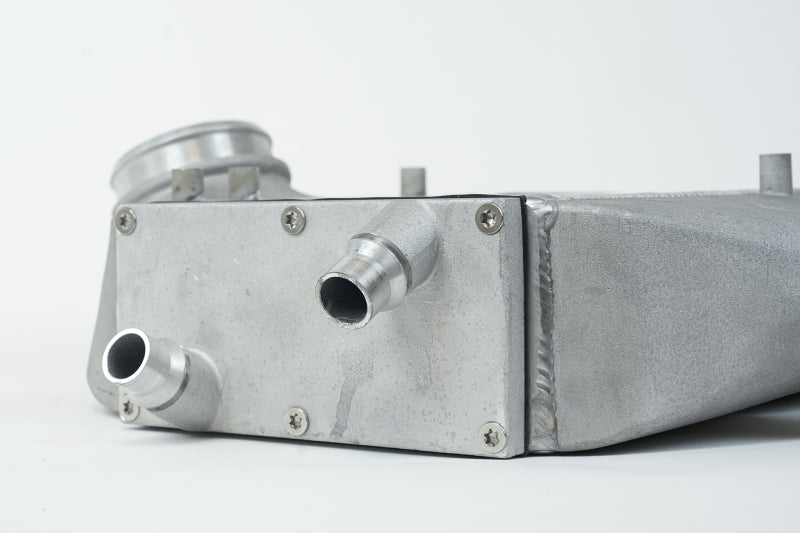 csf 2014+ bmw m3/m4 (f8x) top mount charge-air-cooler - raw finish bmw m3 m4 f80 f82 f8x iconic garage
