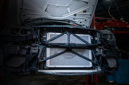 csf 2014+ bmw m3/m4 (f8x) front mount heat exchanger w/rock guard bmw m3 m4 f80 f82 f8x iconic garage