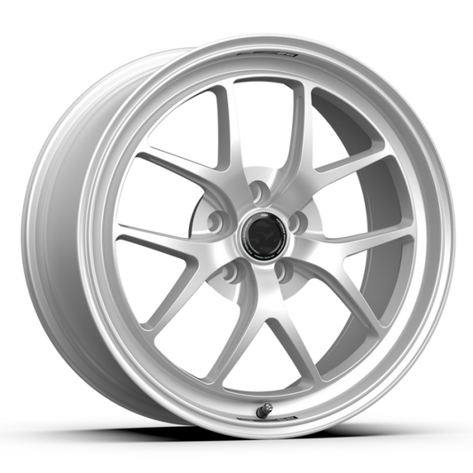 fifteen52 Sector RSR 19x9.5 ET22 5x120 Radiant Silver